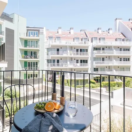 Marinella - 2 Bedrooms In Santo Antonio Lisbon